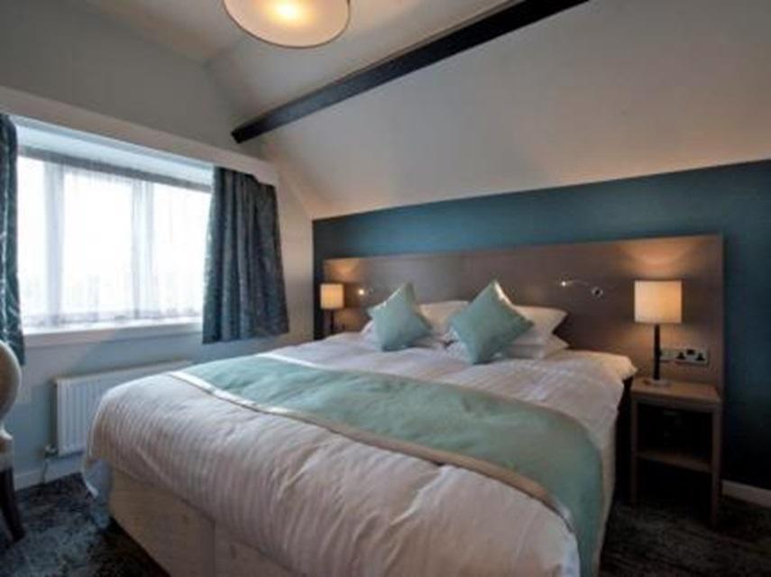 The Portland Hotel Wetherspoon 체스터필드 외부 사진